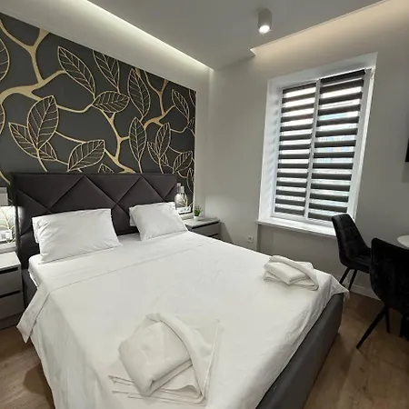 на площі ринок 12 навпроти ратуші після ремонту Apartamento Leópolis