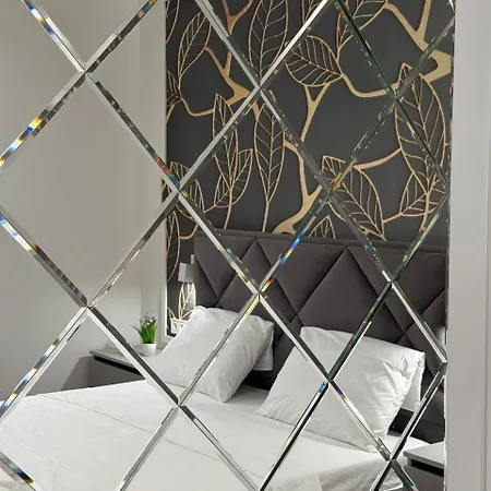 Apartamento на площі ринок 12 навпроти ратуші після ремонту *