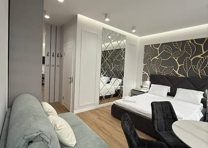 на площі ринок 12 навпроти ратуші після ремонту Apartamento *