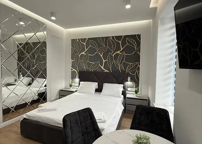 Apartamento на площі ринок 12 навпроти ратуші після ремонту Leópolis