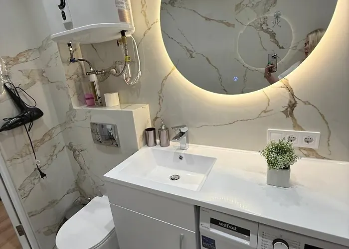 на площі ринок 12 навпроти ратуші після ремонту Apartamento