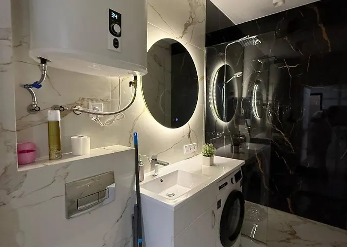 Apartamento на площі ринок 12 навпроти ратуші після ремонту Leópolis