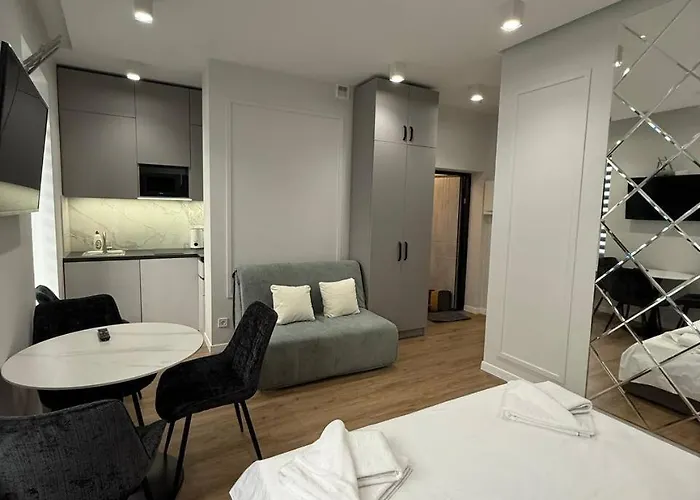 Apartamento на площі ринок 12 навпроти ратуші після ремонту *