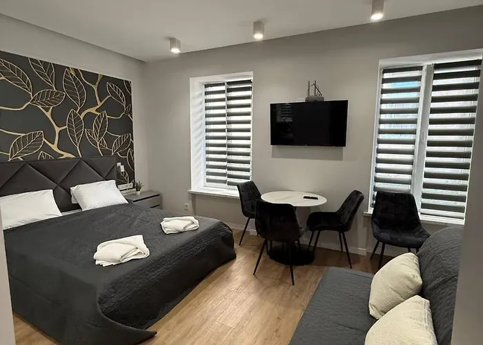 Apartamento на площі ринок 12 навпроти ратуші після ремонту