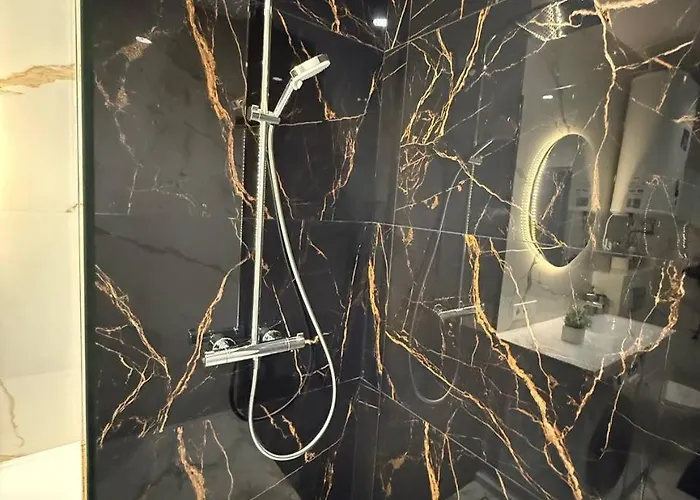 на площі ринок 12 навпроти ратуші після ремонту * Львів